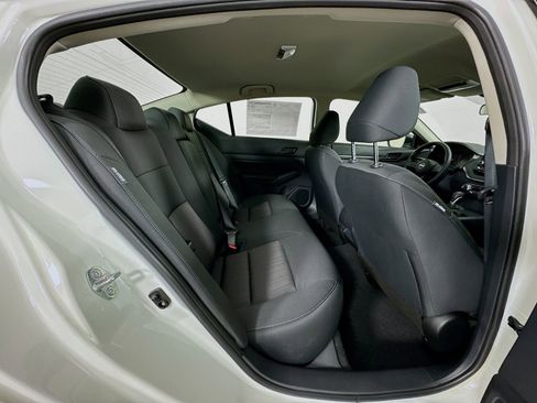 Used 2025 Nissan Altima 2.5 S image 24