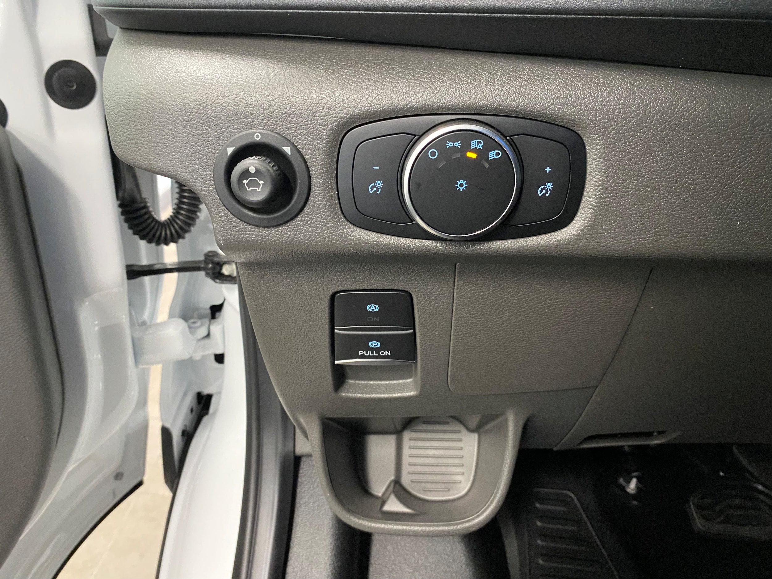 New 2026 Ford Transit 150 Low Roof RWD image 11