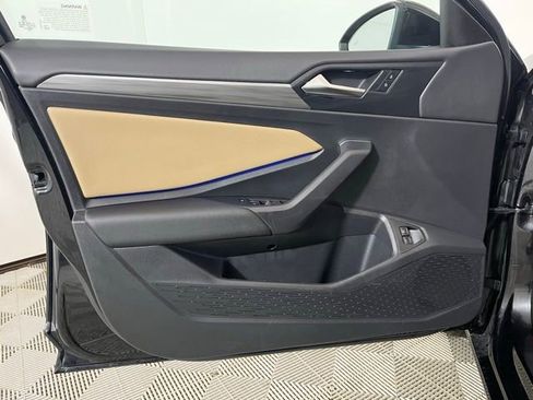 Used 2021 Volkswagen Jetta SEL image 10