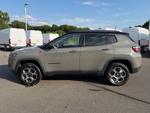 Used 2022 Jeep Compass Trailhawk AWD/4WD image 4