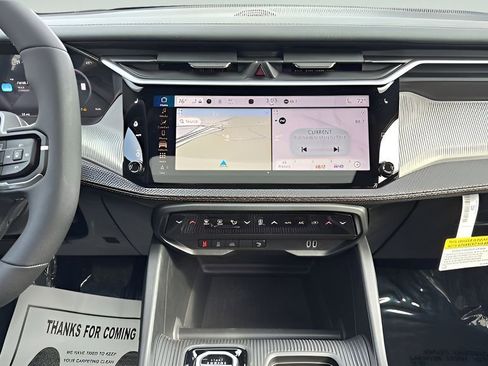 New 2026 Jeep Cherokee Limited image 32