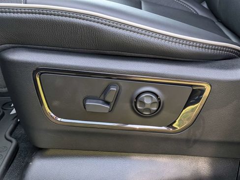 New 2026 RAM 1500 Limited AWD/4WD image 16