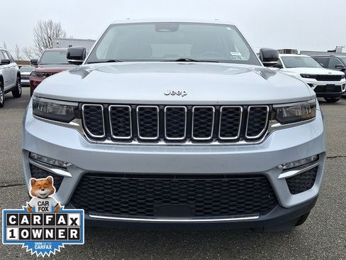 Used 2023 Jeep Grand Cherokee 4WD 4xe image 2