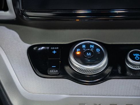 Used 2025 Ford Expedition Max Active RWD image 28
