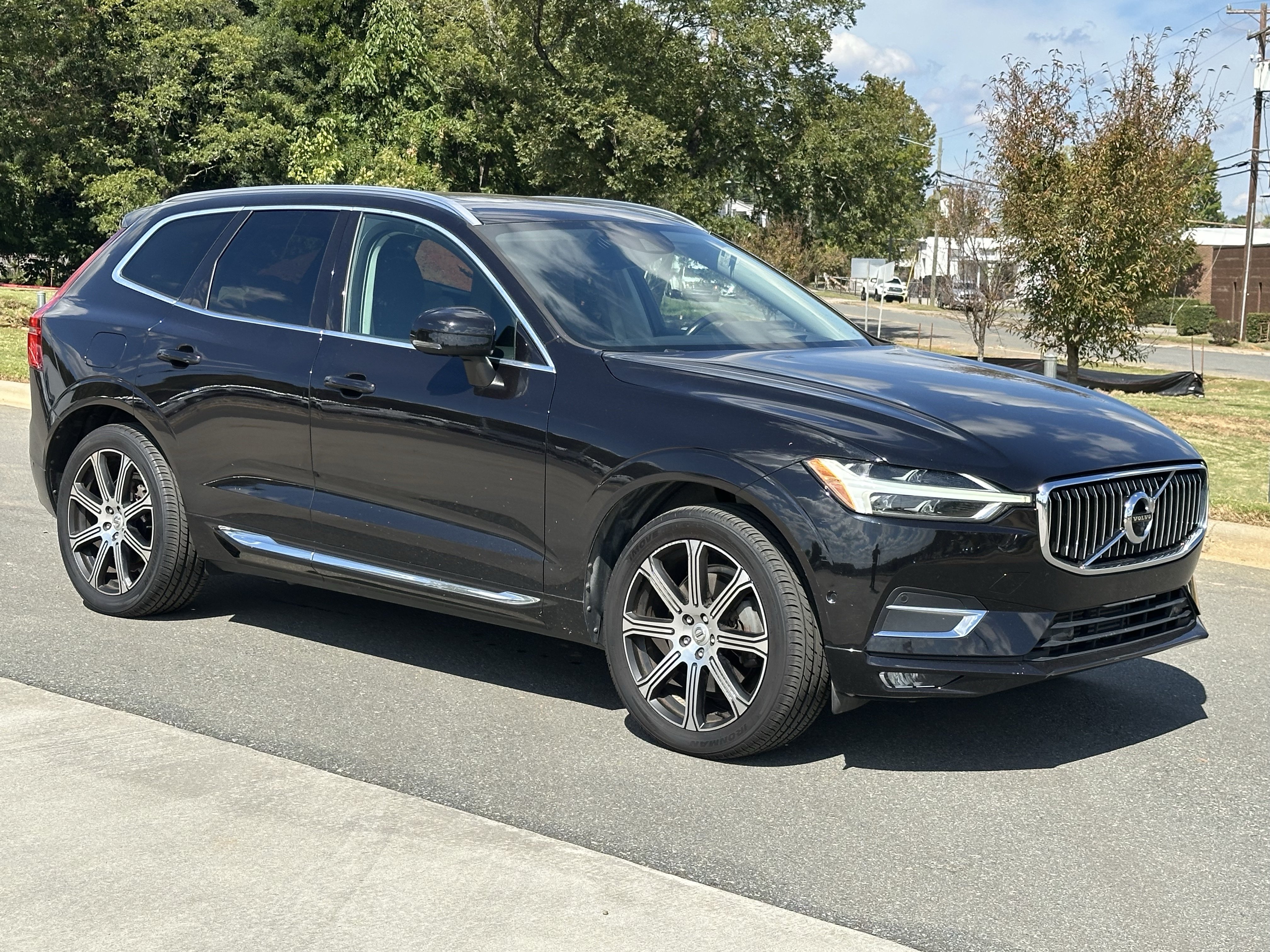 Used 2021 Volvo XC60 T6 Inscription w/ Protection Package Premier AWD/4WD image 1