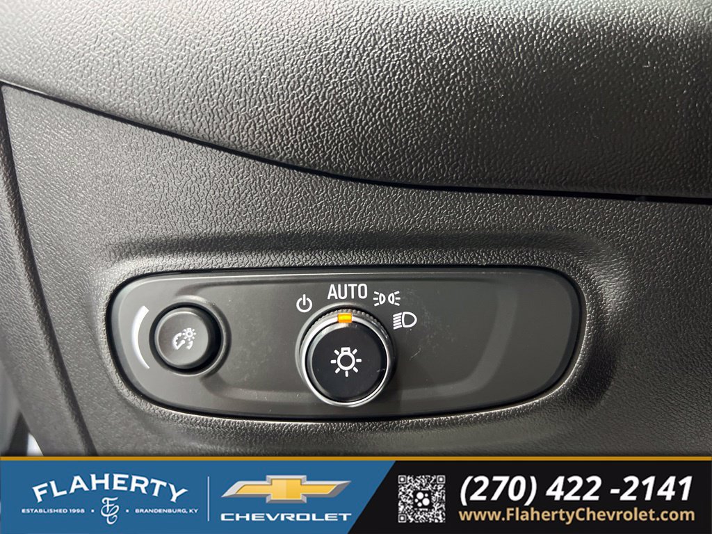 Used 2024 Chevrolet Equinox LT FWD image 24