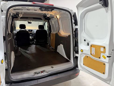 Used 2022 Ford Transit Connect XL image 31