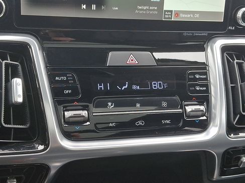 Certified 2023 Kia Sorento SX AWD/4WD image 15