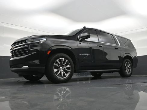 Used 2023 Chevrolet Suburban LT RWD image 24