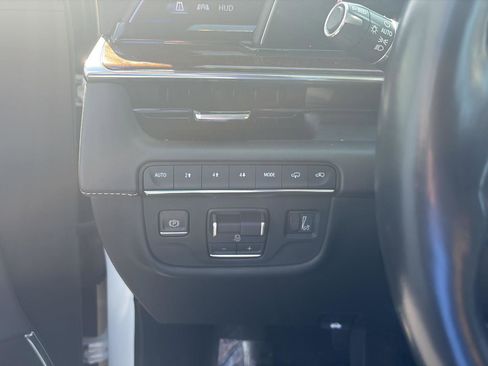 Used 2022 Cadillac Escalade Sport Platinum w/ Heavy-Duty Trailer Package image 11