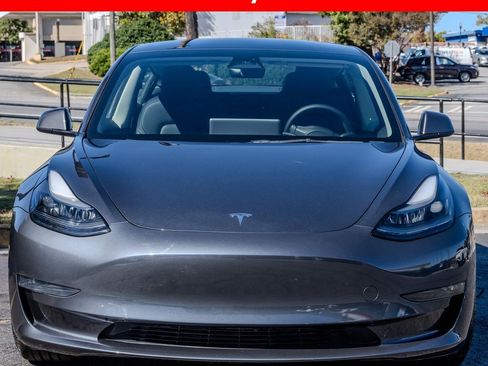 Used 2023 Tesla Model 3 Performance image 2