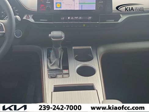 Used 2023 Toyota Sienna XSE w/ XSE Plus Package FWD image 22