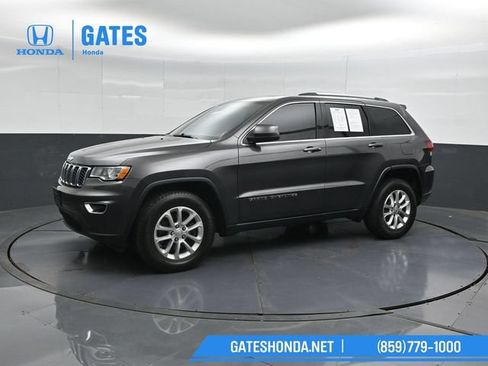 Used 2021 Jeep Grand Cherokee Laredo AWD/4WD image 7