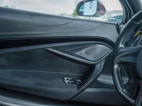 Used 2020 McLaren 720S Performance RWD image 36