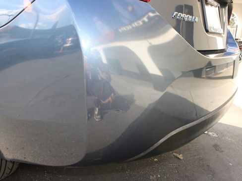 Used 2014 Toyota Corolla S image 38