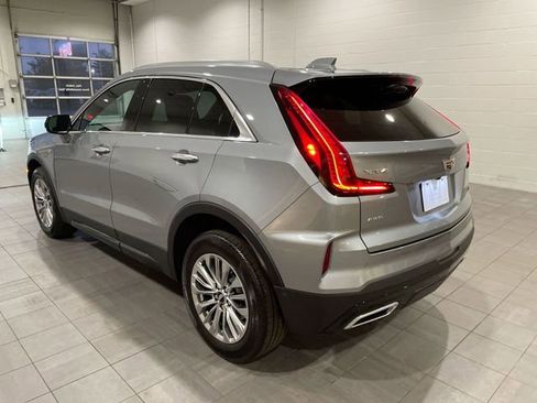 Certified 2024 Cadillac XT4 Premium Luxury image 3