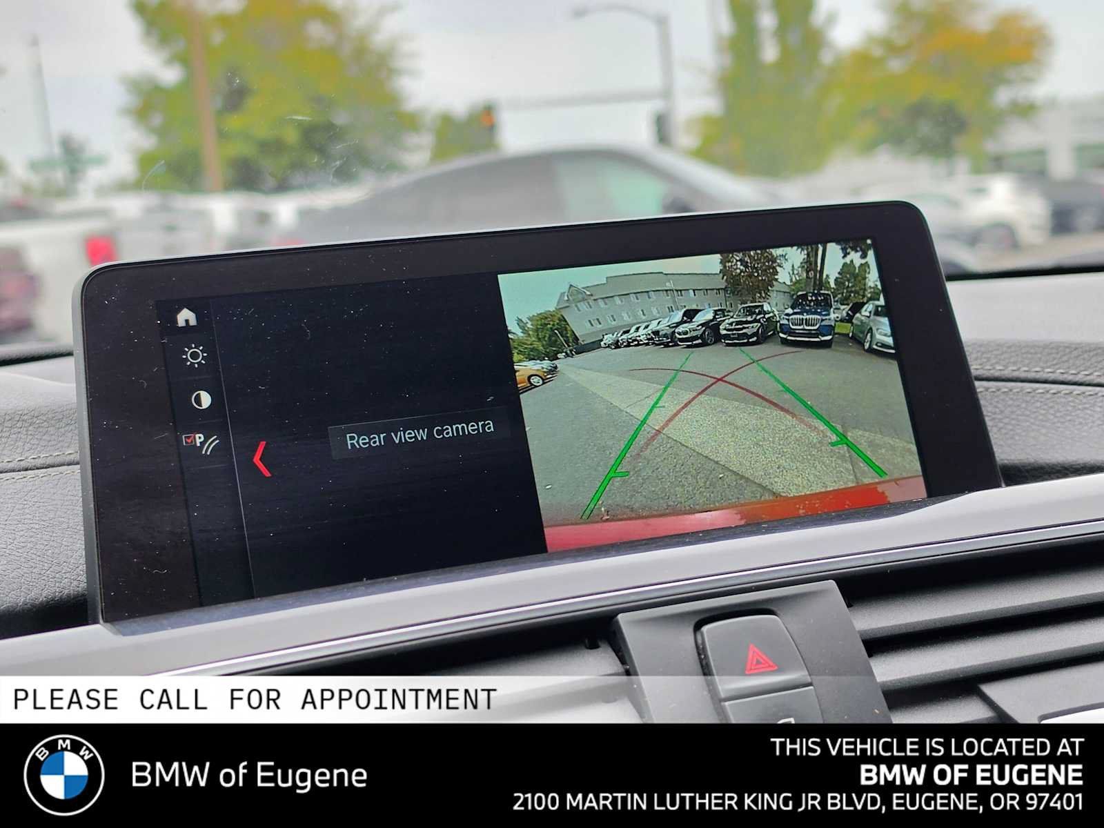 Used 2018 BMW 330i xDrive Sedan AWD/4WD image 29