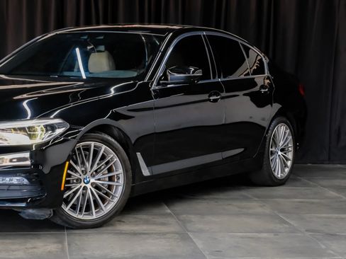 Used 2017 BMW 530i w/ Premium Package RWD image 7