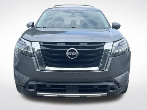 Used 2022 Nissan Pathfinder Platinum w/ Cargo Package FWD image 2