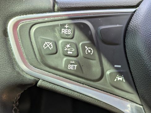 Used 2023 Chevrolet Malibu RS image 16