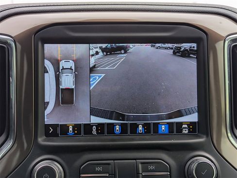 Used 2022 Chevrolet Silverado 3500 High Country w/ Safety Package II image 26