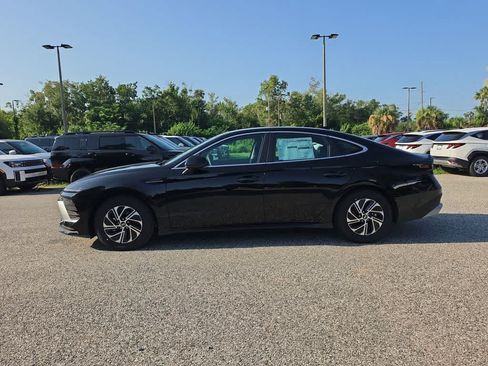 New 2026 Hyundai Sonata Blue FWD image 3
