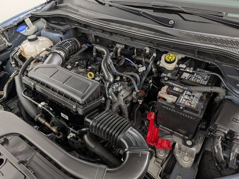Certified 2025 Ford Escape ST-Line FWD image 7