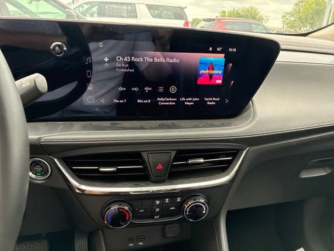 Used 2025 Buick Encore GX Preferred FWD image 14