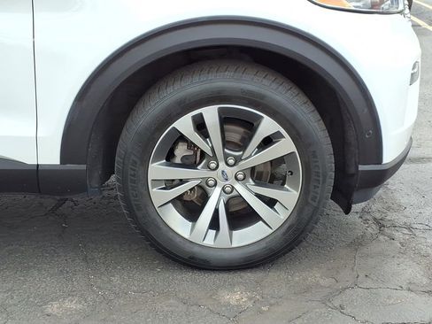 Used 2020 Ford Explorer Platinum w/ Premium Technology Package AWD/4WD image 9
