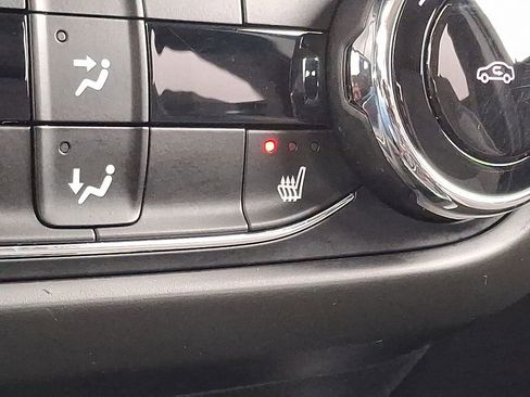 Used 2023 Chevrolet TrailBlazer LT w/ Convenience Package image 24