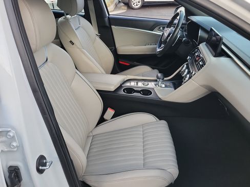 Certified 2023 Genesis G70 2.0T w/ Sport Prestige Package image 21