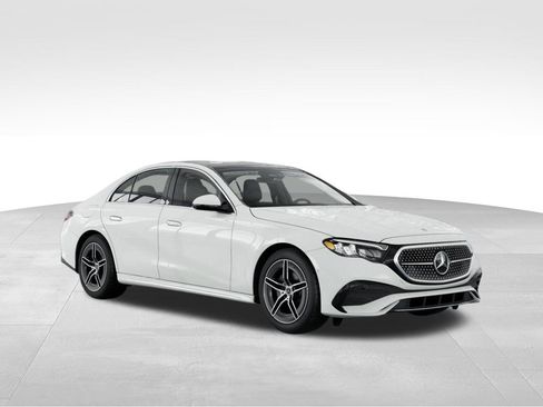 New 2026 Mercedes-Benz E 350 4MATIC Sedan image 11