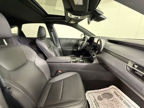 Used 2025 Lexus RX 350 Premium w/ Convenience Package FWD image 37
