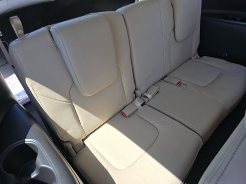 Used 2024 Nissan Armada SL w/ Captain's Chairs Package AWD/4WD image 26