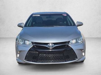 Used 2015 Toyota Camry SE FWD video 2
