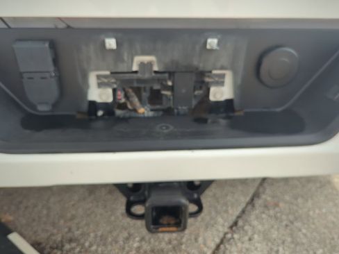 Used 2024 GMC Sierra 1500 AT4 w/ Technology Package image 17