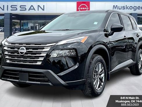 New 2026 Nissan Rogue S image 2