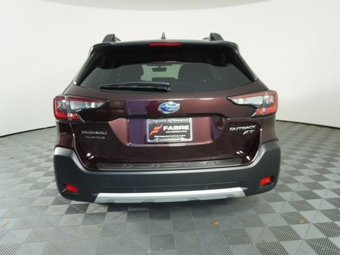 Certified 2025 Subaru Outback Limited XT image 7