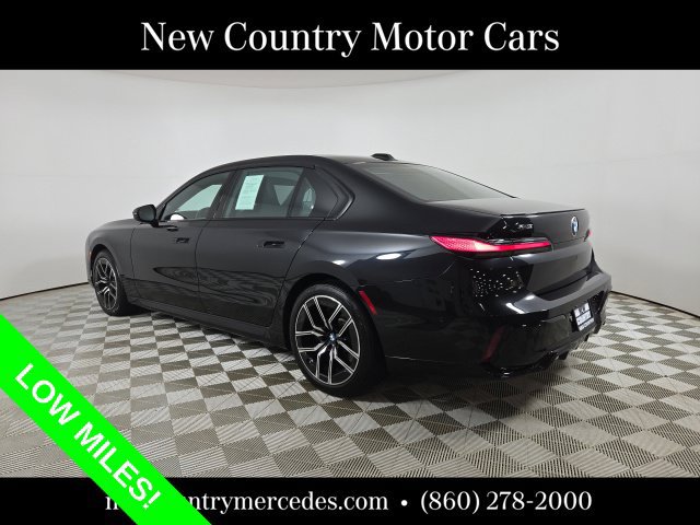 Used 2024 BMW 740i xDrive w/ M Sport Professional Package AWD/4WD image 5