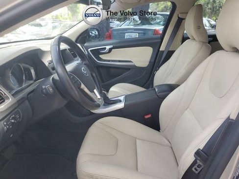 Used 2018 Volvo S60 T5 Inscription FWD image 16