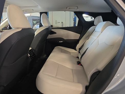 Used 2023 Lexus RX 350 Premium Plus w/ Cold Area Package FWD image 5