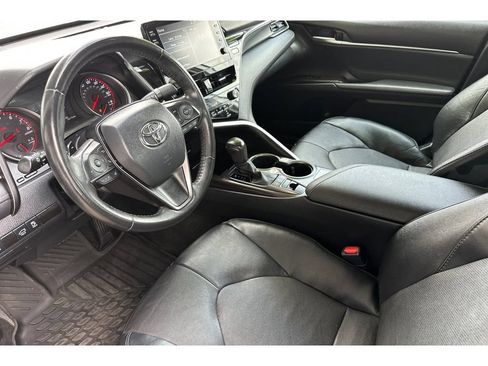 Used 2024 Toyota Camry XSE FWD image 10