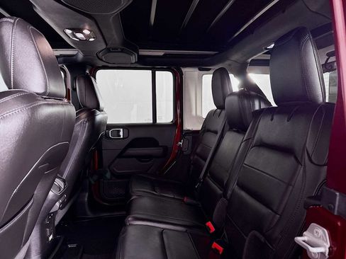 Used 2021 Jeep Wrangler Unlimited Sahara image 23