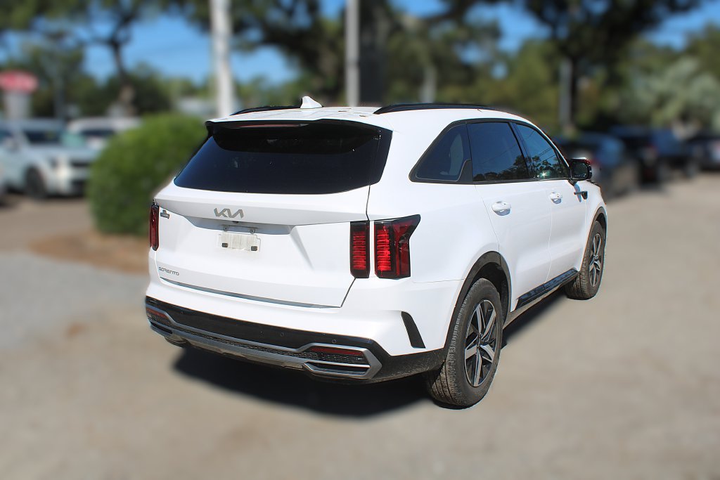 Certified 2023 Kia Sorento S w/ Panoramic Sunroof Package FWD image 7