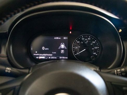 Used 2022 Nissan Kicks SR FWD image 29
