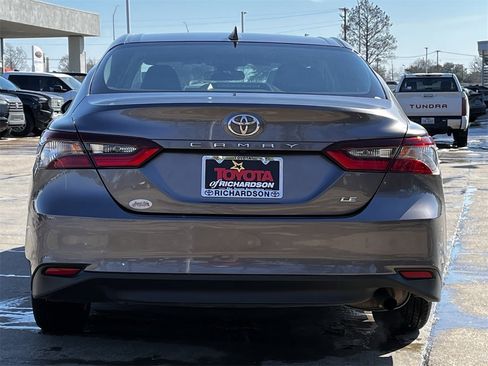 Used 2024 Toyota Camry LE image 5