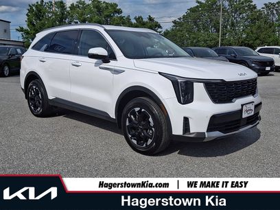 Used 2025 Kia Sorento S