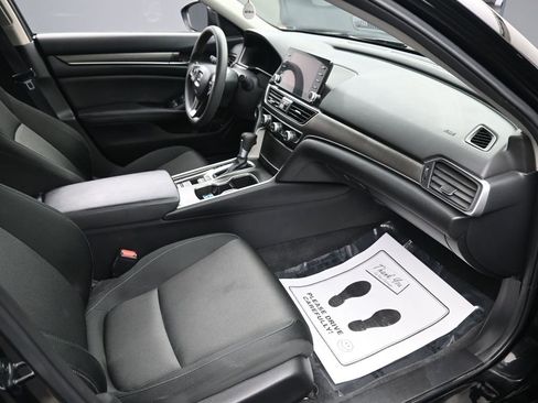 Used 2022 Honda Accord LX image 31