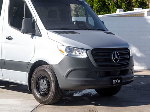 New 2025 Mercedes-Benz Sprinter 2500 image 3