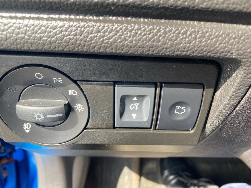 Used 2011 Ford Fusion SE FWD image 14